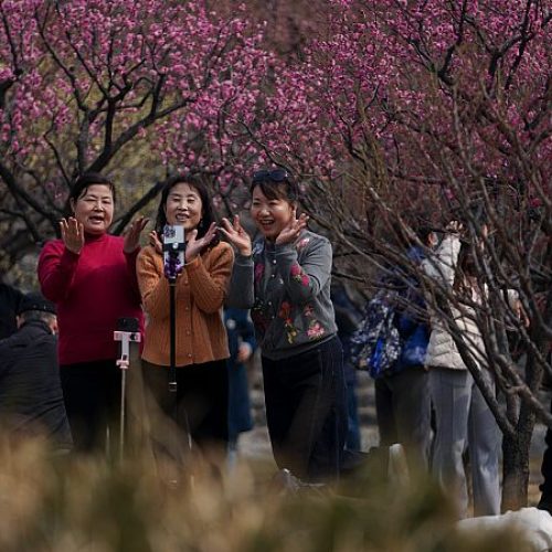 Actors and Filmmakers Rush to China: The Micro Drama Boom Takes Center Stage