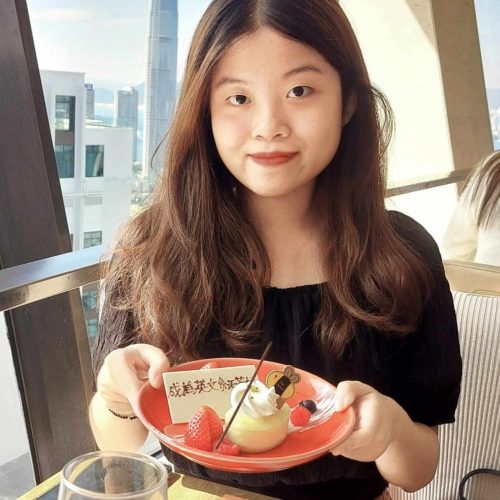 Will allowing more Hong Kong schools to teach in English be too challenging for students?